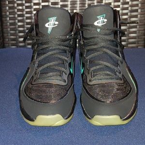 Nike Penny 5 Invisibility Cloak(2020) release. Sz12 men.. black/metallic aqua